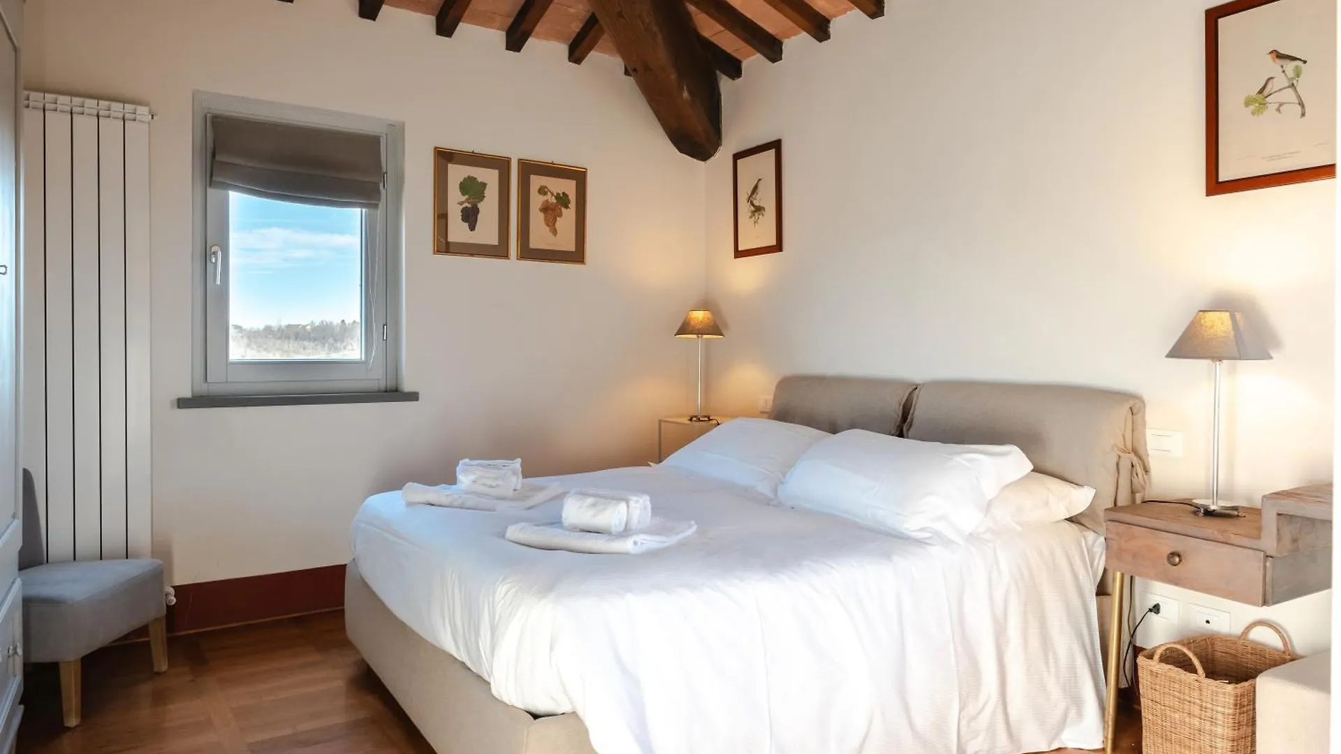 Resort Borgo Syrah Villa Cortona Italy